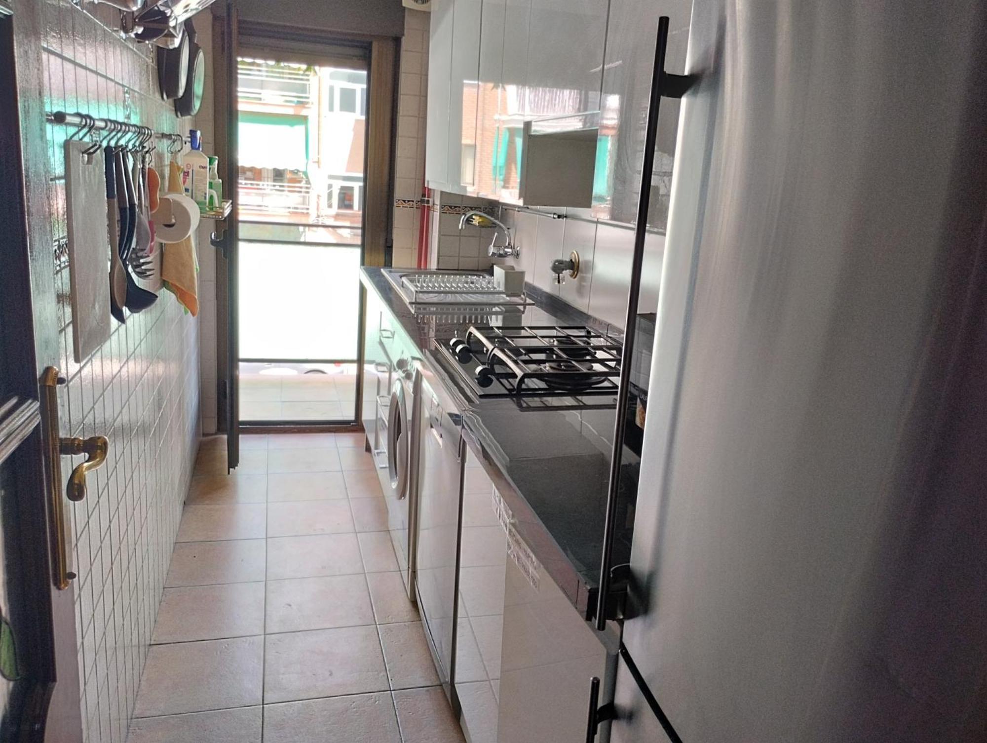 Habitaciones Individuales En Apartamento 马德里 外观 照片