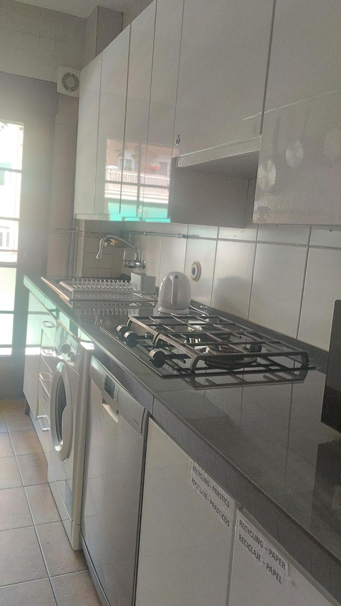 Habitaciones Individuales En Apartamento 马德里 外观 照片