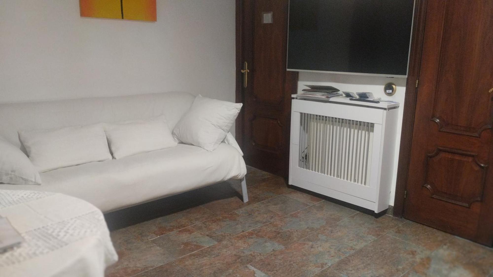 Habitaciones Individuales En Apartamento 马德里 外观 照片