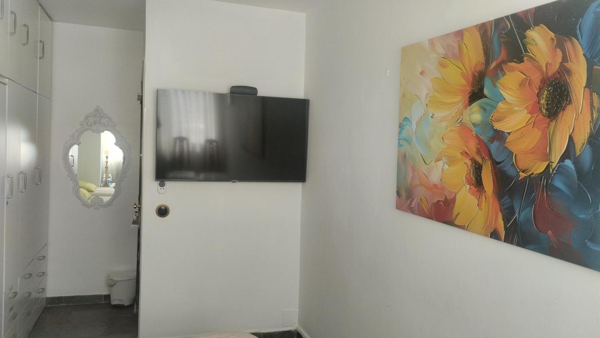 Habitaciones Individuales En Apartamento 马德里 外观 照片